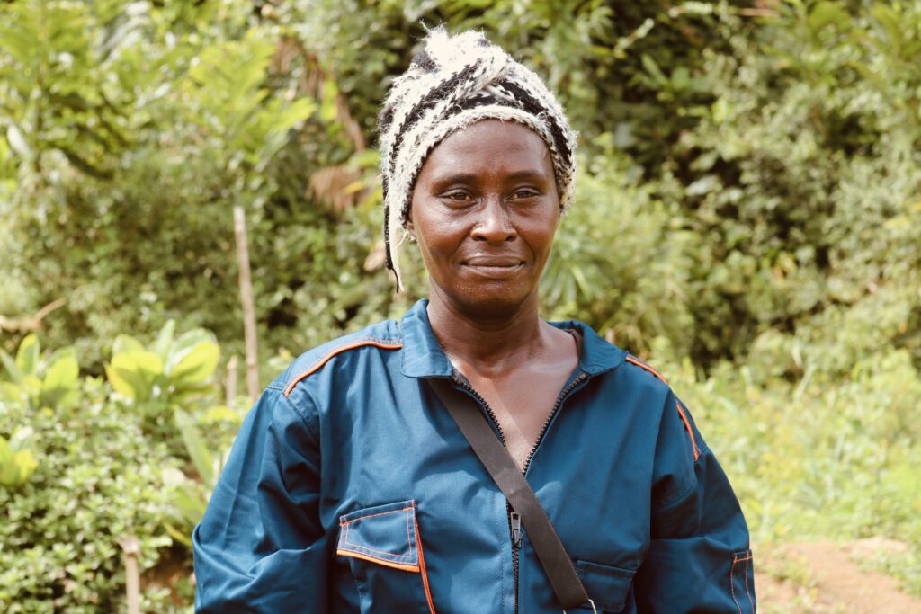 Emilie Mighombet:Opango Motsi:plantation iboga:St Martin:23 04 2022.