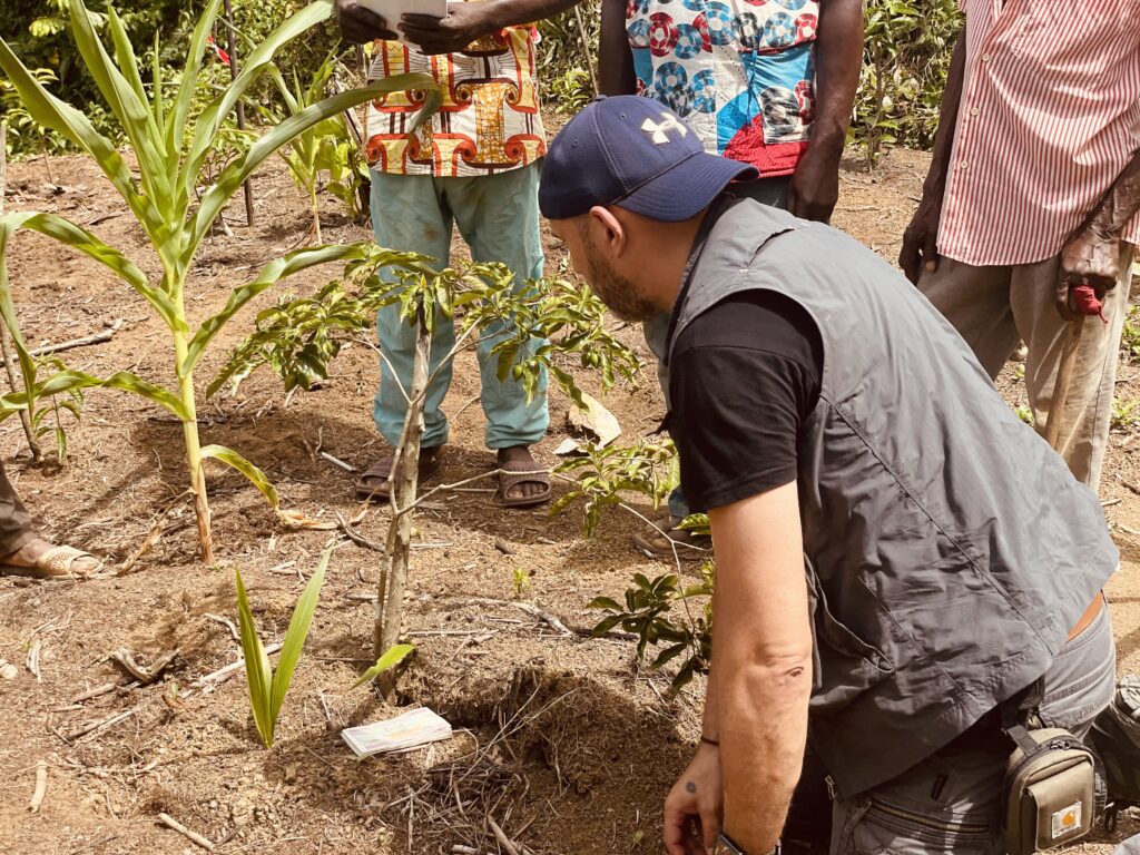 Pied d'Iboga 1 : Opango Motsi : St Martin : 30 07 2023